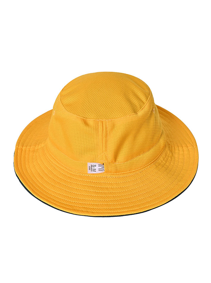 Reversible hat with Microfibre and Micromesh