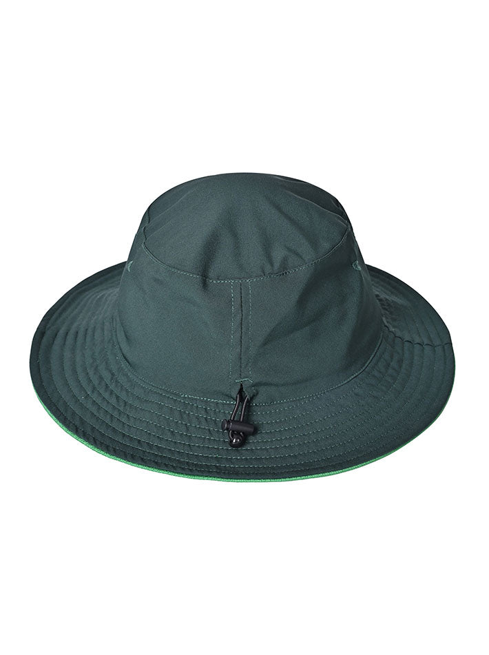 Reversible hat with Microfibre and Micromesh