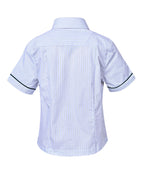 SS blouse with contrast inner collar, buttons, and piping