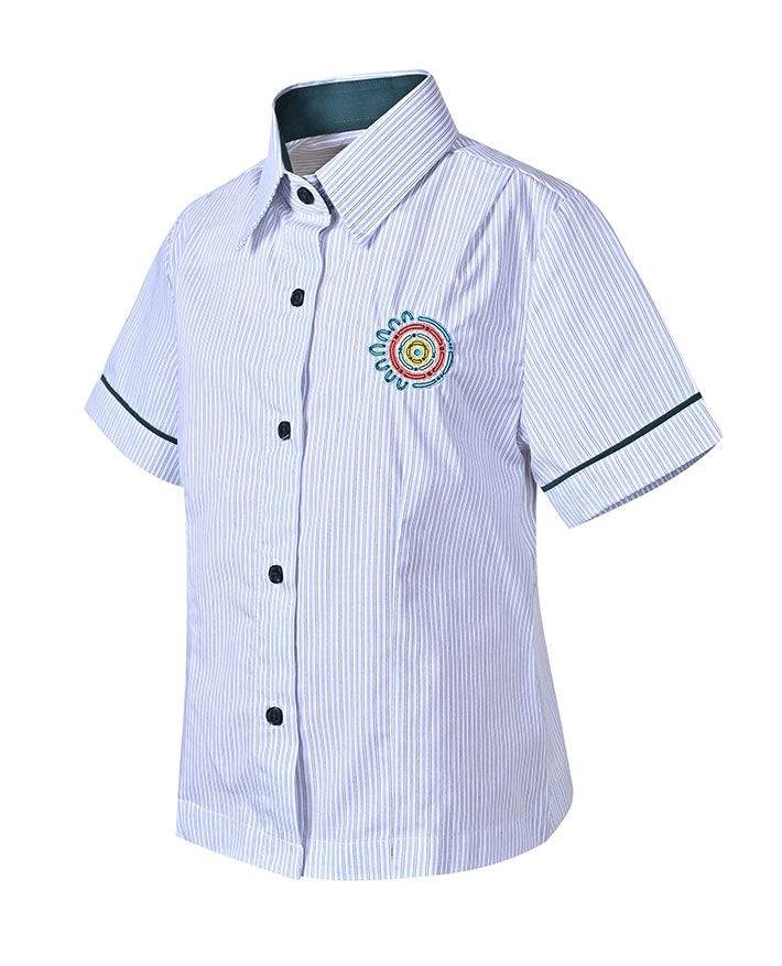 SS blouse with contrast inner collar, buttons, and piping