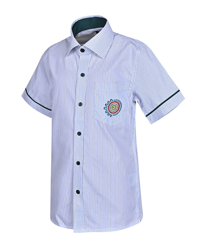 SS shirt with contrast inner collar, buttons, and piping